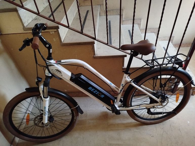 Used bezior Bezior Custom Urban, White — image 2 of 3