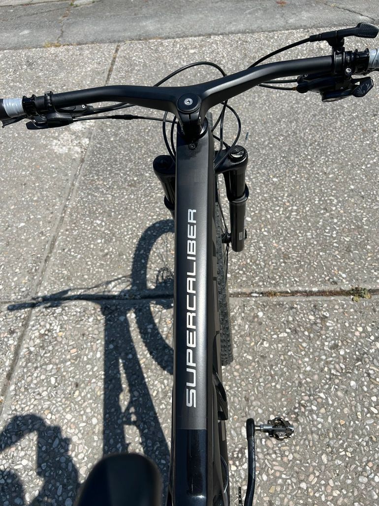 Used Trek 9.8 Gen 1 (2021) 2021 Mountainbike, Black — image 3 of 6