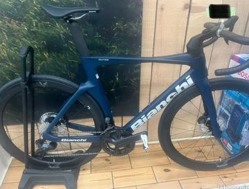 Używany Bianchi Oltre Comp Ultegra Di2 2025 2025 Road & Gravel