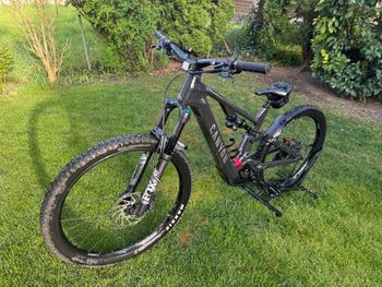 Used Canyon Spectral:ON CF 8 2023 2023 Mountainbike, Light Gray, 29, 27.5 — image 2 of 3