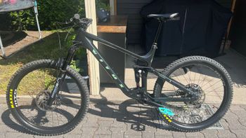 Used Vitus Escarpe 275 CR 2023 2023 Mountainbike, Black, 27.5 — image 2 of 8