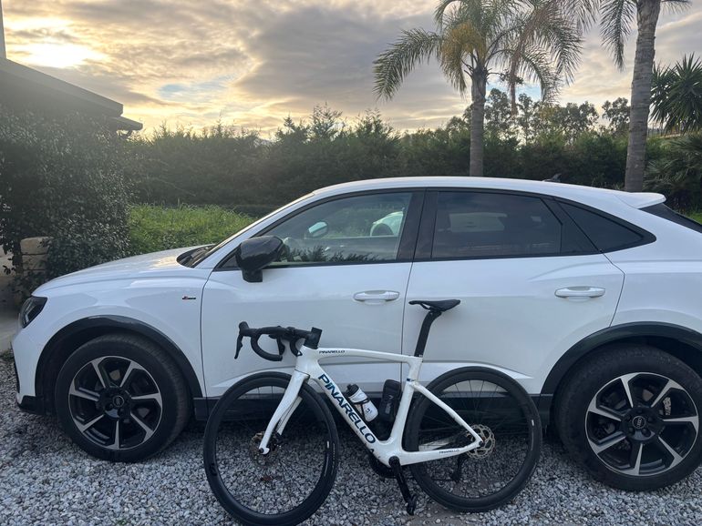 Used Pinarello F5 105 Di2 2024 2024 Road & Gravel, White — image 1 of 3