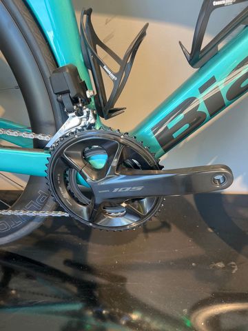 Bianchi Oltre Comp 105 Di2 2025 2025 Road & Gravel usato, Nero — immagine 4 di 12