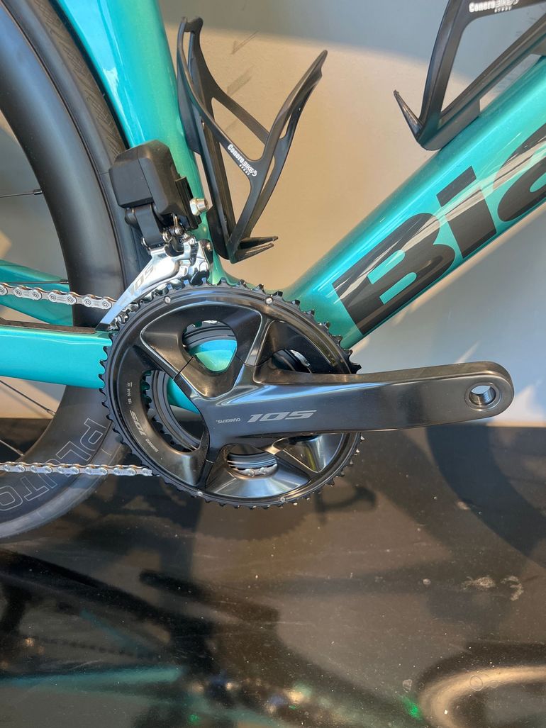 Used Bianchi Oltre Comp 105 Di2 2025 2025 Road & Gravel, Black — image 4 of 12