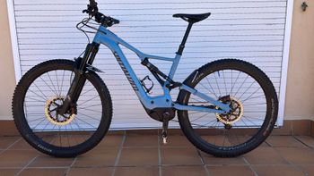 Used Specialized Turbo Levo Comp 2020 2020 Mountainbike, Azul — image 2 of 7