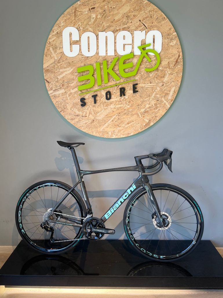 Used Bianchi SPECIALISSIMA 140TH RC DURA-ACE DI2 2025 2025 Road & Gravel, Black — image 1 of 12