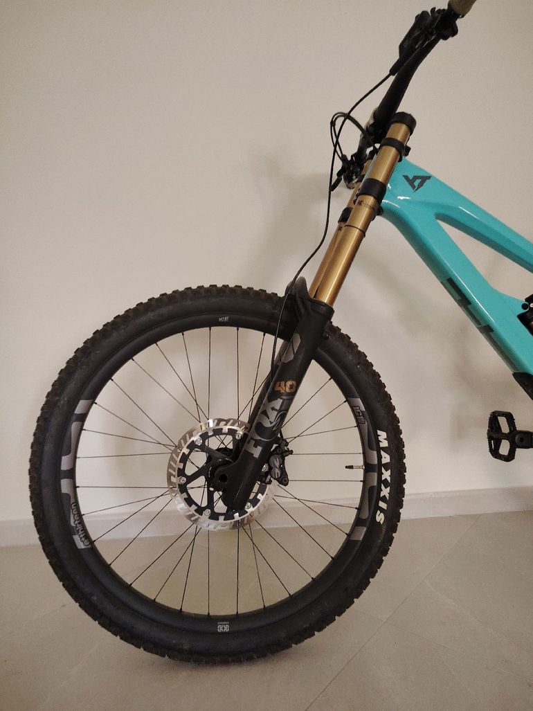 Used YT YT Custom SRAM X01 DH 2024 Mountainbike, Blue — image 6 of 6