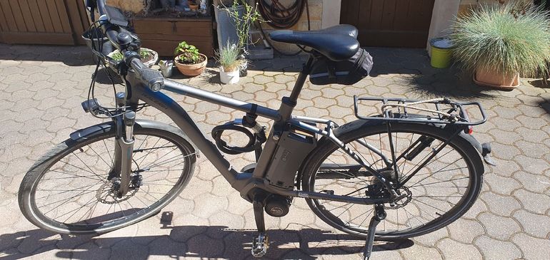 Used Raleigh Raleigh Custom Shimano Ultegra 2017 Urban, Light Gray — image 2 of 4