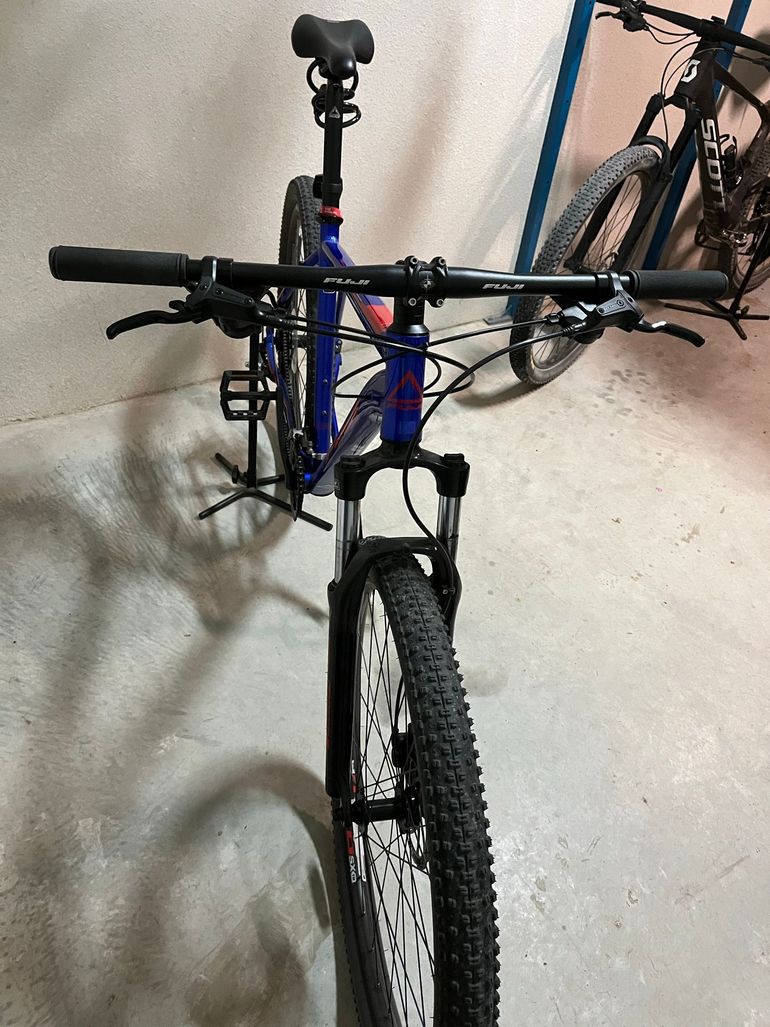 Used Fuji Nevada 29 4.0 LTD 2025 2025 Mountainbike, Blue, 29 — image 10 of 10
