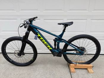 Used Trek Rail 7 2022 2022 Mountainbike, Blue, 29 — image 2 of 6