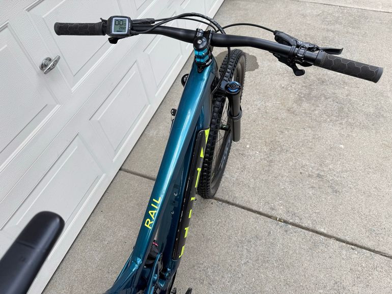 Used Trek Rail 7 2022 2022 Mountainbike, Blue, 29 — image 6 of 6