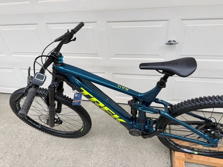 Used Trek Rail 7 2022 2022 Mountainbike, Blue, 29 — image 5 of 6