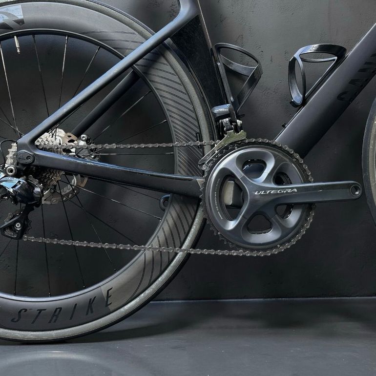 Used Canyon Aeroad CF SLX Disc 8.0 Di2 2018 2018 Road & Gravel — image 5 of 7