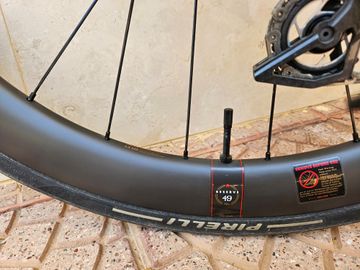 Cannondale SRAM Red eTap AXS 2024 Road & Gravel usato, Nero — immagine 4 di 8