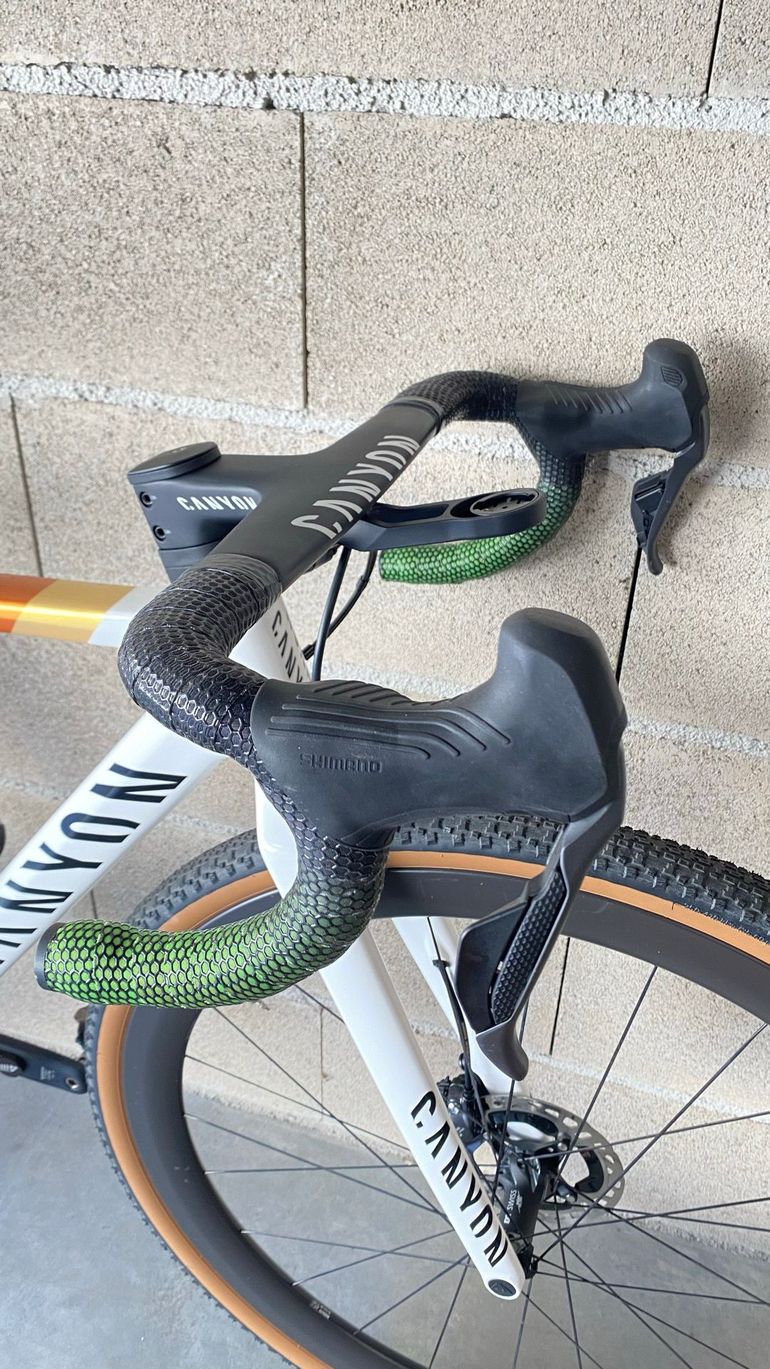 Used Canyon Inflite CF SLX 9 Team 2023 2023 Road & Gravel — image 16 of 17