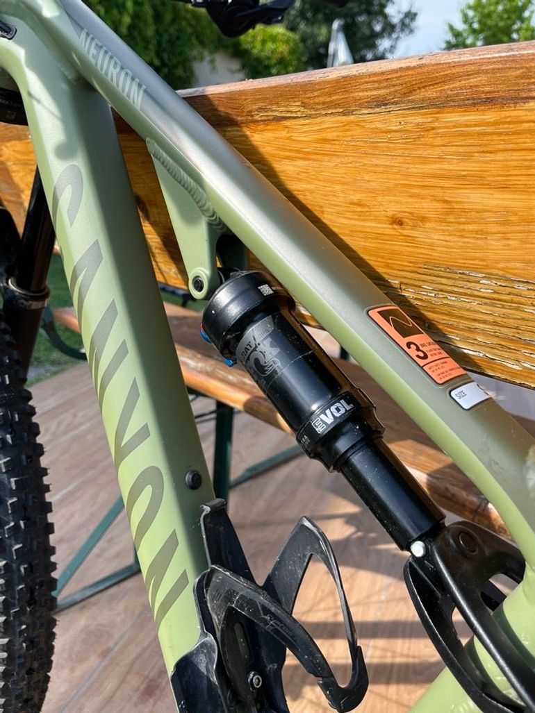 Used Canyon Neuron 6 2022 2022 Mountainbike, Grün, 27.5, 29 — image 4 of 7