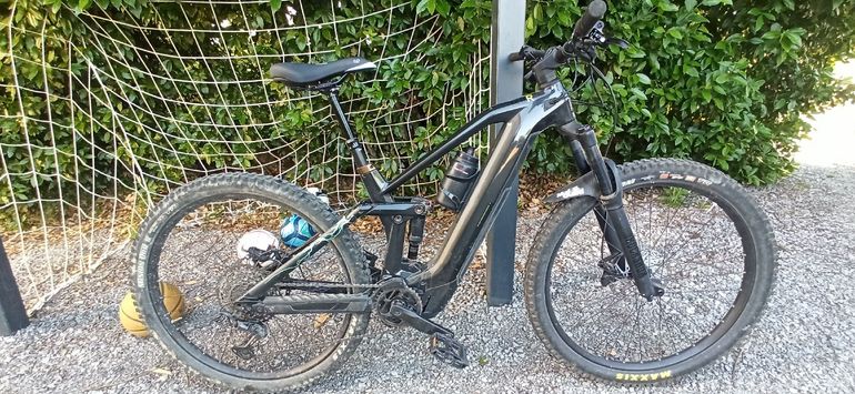 Used CUBE STEREO HYBRID 140 HPC RACE 625 2021 2021 Mountainbike, Black — image 1 of 11