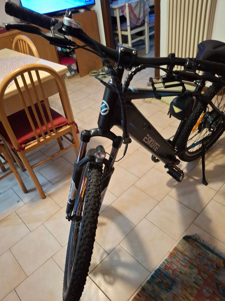 Used Eskute Eskute 2024 Mountainbike, Black — image 2 of 5