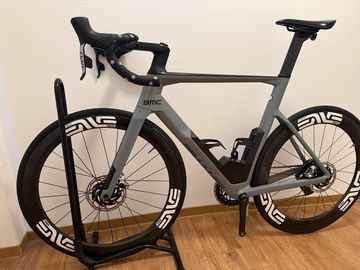 BMC Timemachine Road 01 2020 Road & Gravel usato, Grigio chiaro — immagine 10 di 12