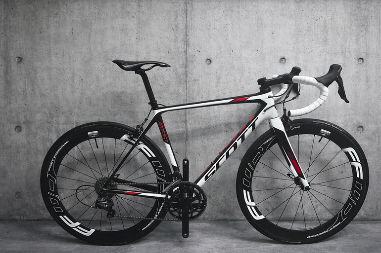Used Scott Addict 20 2016 Road & Gravel, White — image 1 of 12