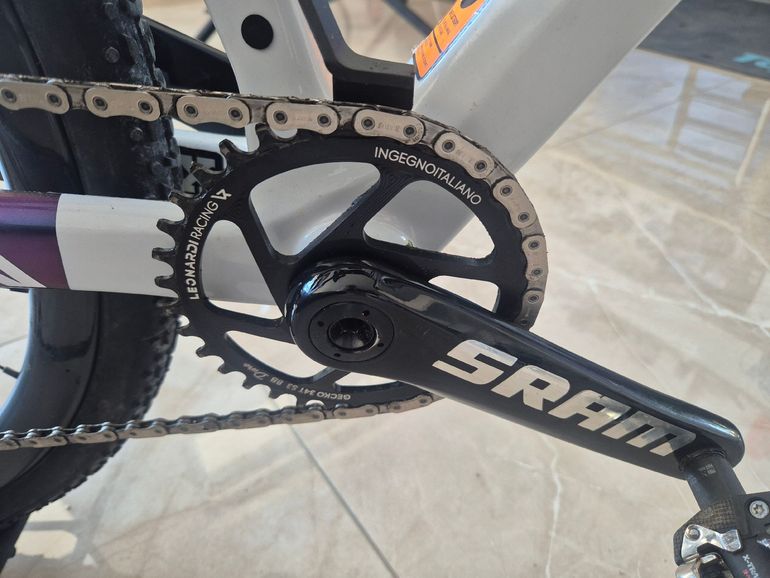 Used Canyon Inflite CF SLX 8 AXS 2024 2024 Road & Gravel, White — image 3 of 9