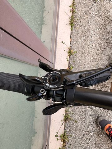 Tweedehands BMC Fourstroke 01 LT | ONE 2022 2022 Mountainbike — afbeelding 8 van 15