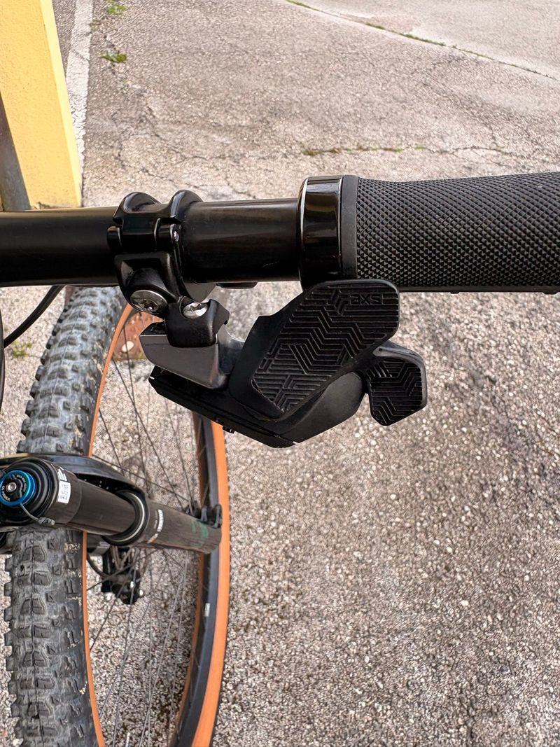 Tweedehands BMC Fourstroke 01 LT | ONE 2022 2022 Mountainbike — afbeelding 6 van 15