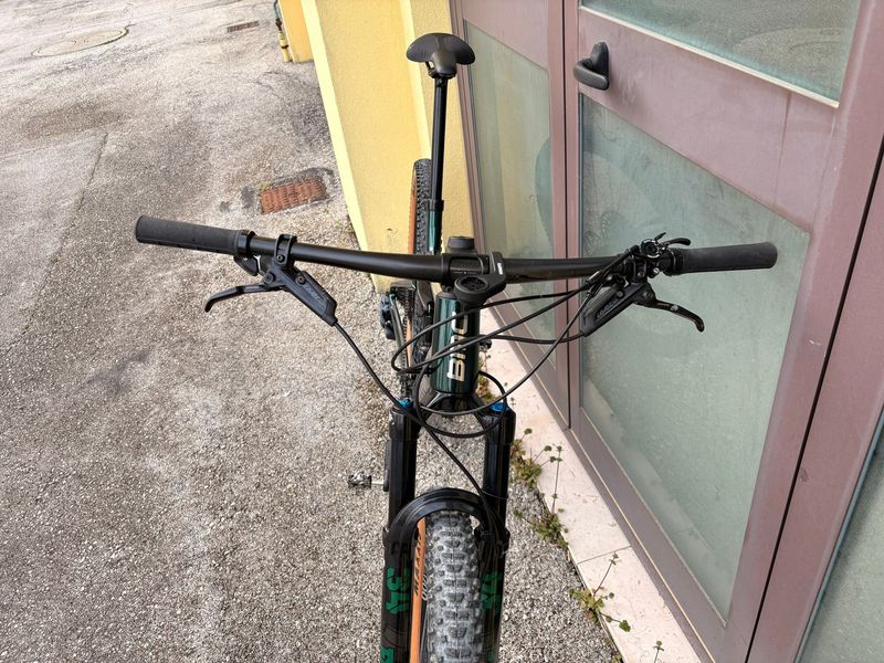 Tweedehands BMC Fourstroke 01 LT | ONE 2022 2022 Mountainbike — afbeelding 4 van 15