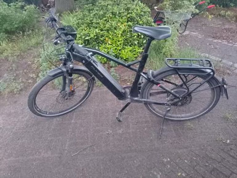 Used Flyer Upstreet6 7.10 HS 2019 2019 Mountainbike, Black — image 2 of 3