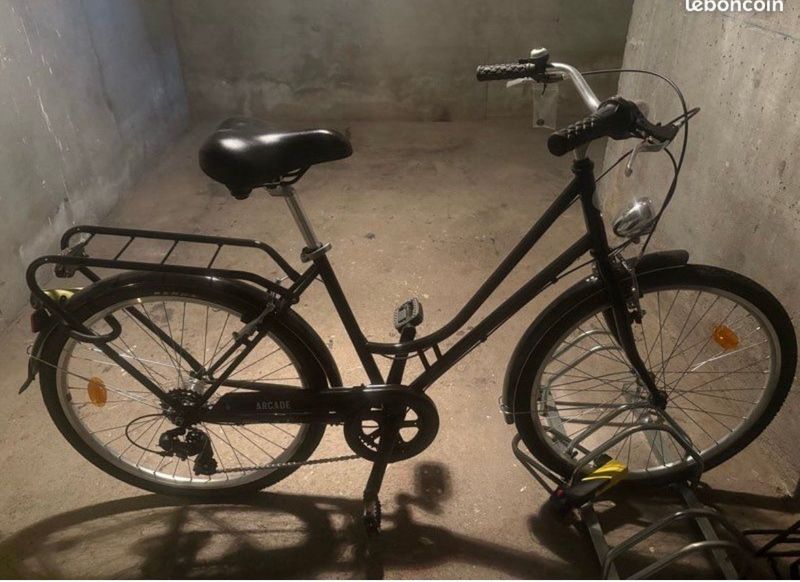 Used Arcade Custom Shimano Tourney 2025 Urban & Touring