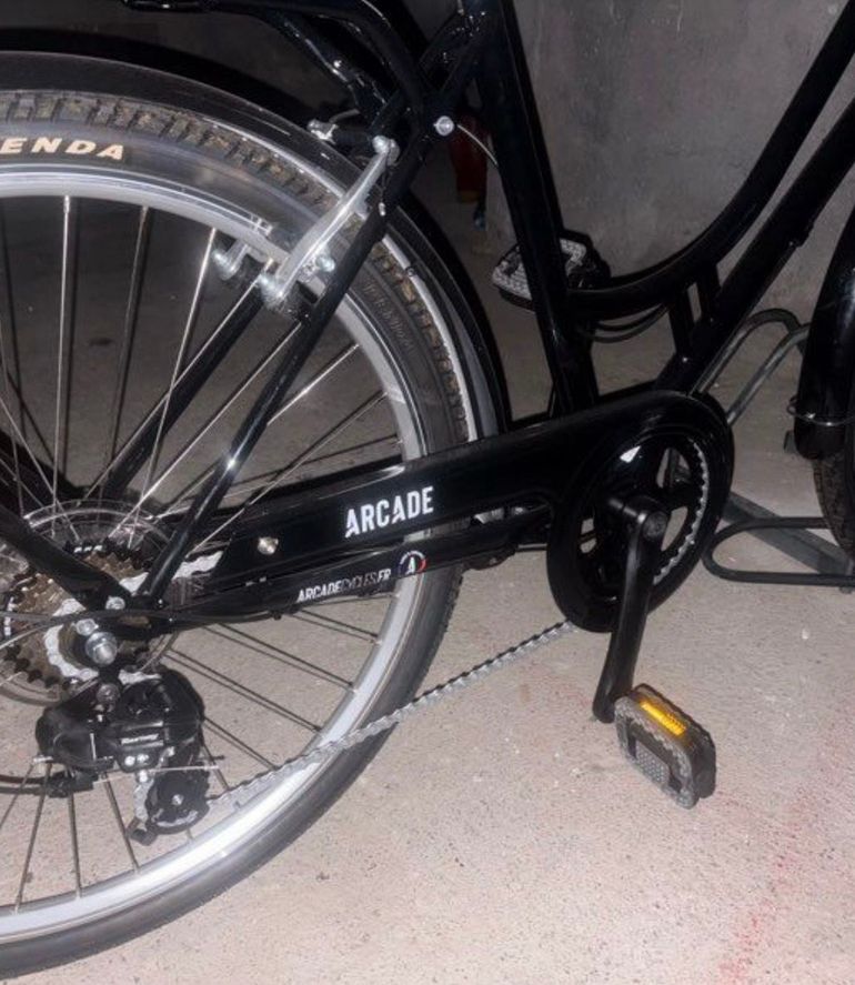 Used Arcade Arcade Custom Shimano Tourney 2025 Urban, Black — image 9 of 16
