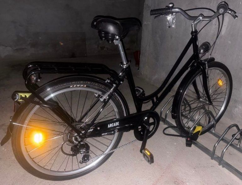 Used Arcade Arcade Custom Shimano Tourney 2025 Urban, Black — image 10 of 16