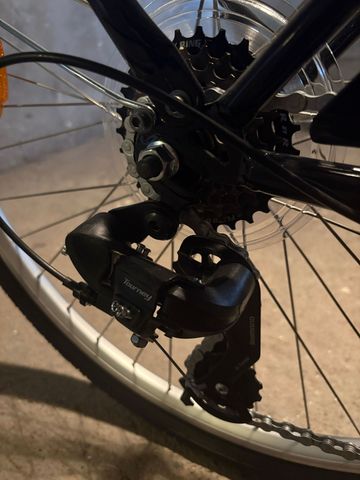 Used Arcade Custom Shimano Tourney 2025 Urban, Black — image 12 of 16