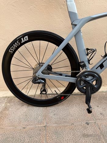 Used Trek Madone Shimano Ultegra Di2 2020 Road & Gravel, Light Gray — image 2 of 6