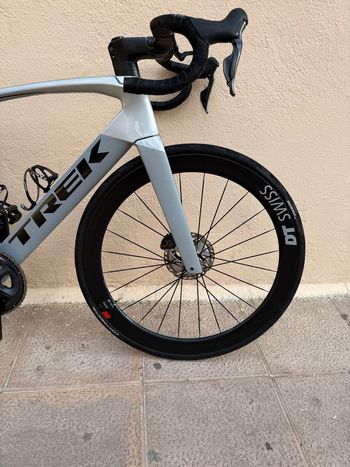 Used Trek Madone Shimano Ultegra Di2 2020 Road & Gravel, Light Gray — image 3 of 6