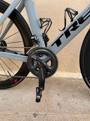 Used Trek Madone Shimano Ultegra Di2 2020 Road & Gravel, Light Gray — image 4 of 6