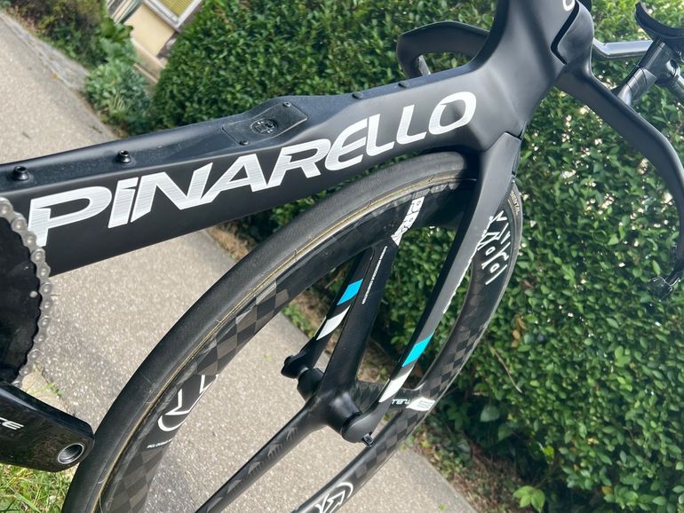 Used Pinarello Pinarello Bolide Rim Brake Shimano Dura Ace Di2 Frameset 2016 Road & Gravel, Black — image 5 of 17