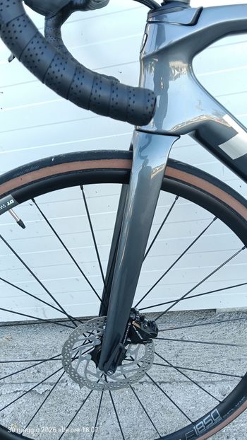 Used Trek Emonda SL6 2022 Road & Gravel, Light Gray — image 12 of 13