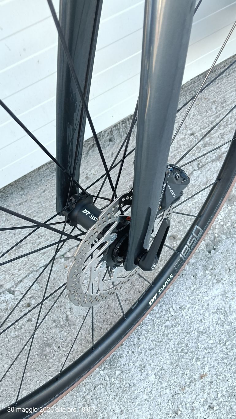 Used Trek Emonda SL6 2022 Road & Gravel, Light Gray — image 11 of 13