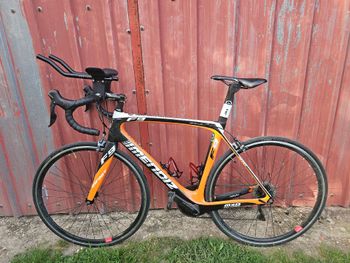 Used Mendiz F9 Shimano Ultegra 2023 Road & Gravel, Orange — image 2 of 9