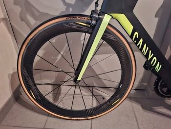 Used Canyon Speedmax CF 8.0 2019 2019 Road & Gravel, Black — image 3 of 7