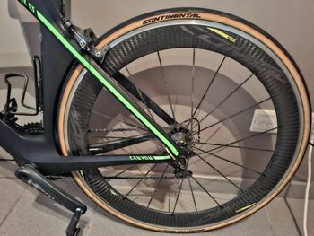 Used Canyon Speedmax CF 8.0 2019 2019 Road & Gravel, Black — image 4 of 7