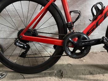 Used Scott Addict RC Pro 2023 2023 Road & Gravel, Red — image 3 of 4