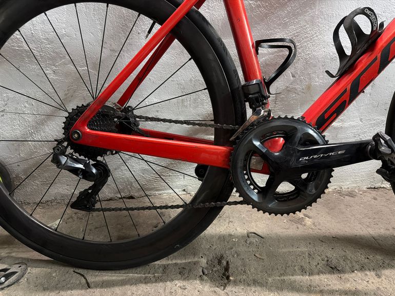 Used Scott Addict RC Pro 2023 2023 Road & Gravel, Red — image 3 of 4