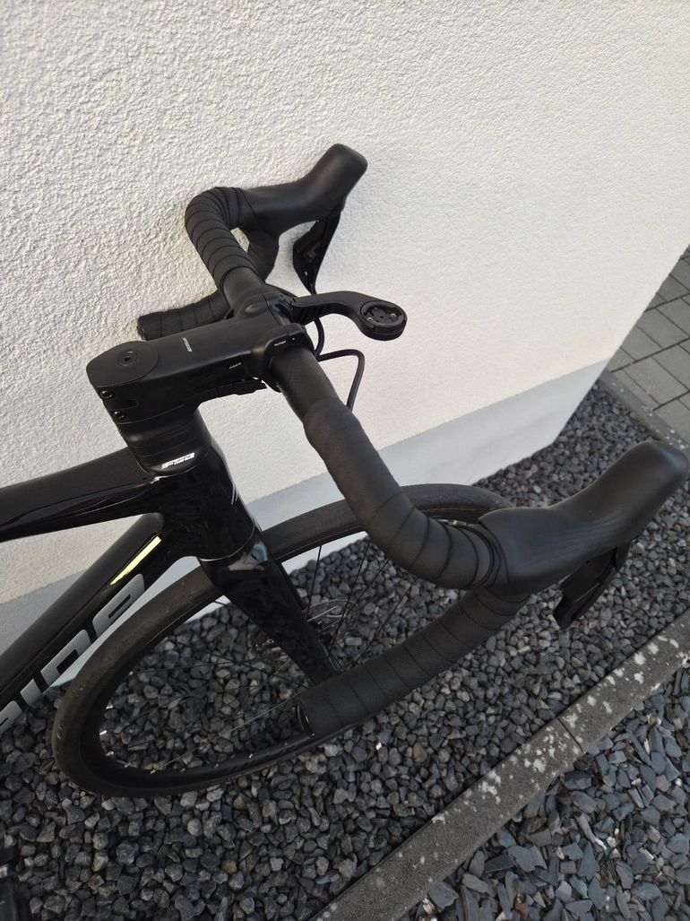Used Merida SCULTURA 6000 Di2 2024 2024 Road & Gravel, Black — image 5 of 12