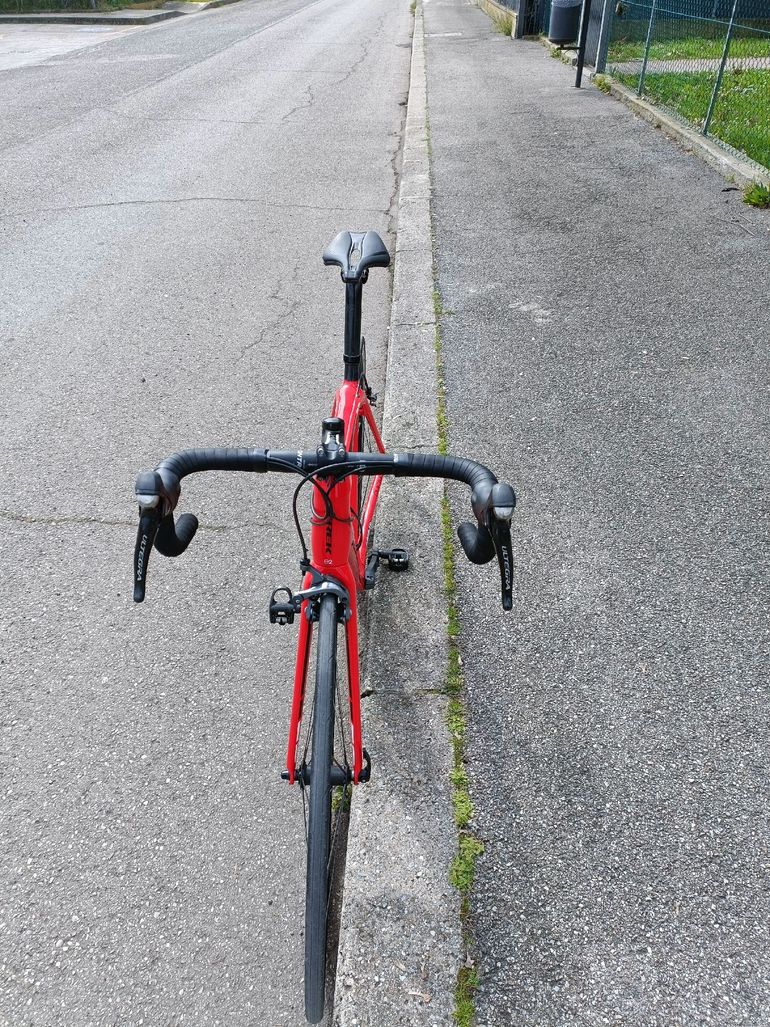 Used Trek Émonda SL 6 2018 2018 Road & Gravel, Rosso — image 8 of 9