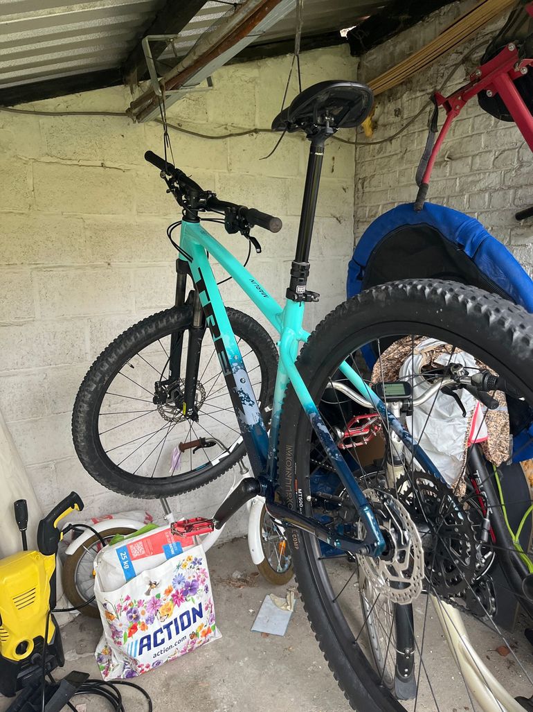 Used Trek Marlin 5 Gen 3 2026 2026 Mountainbike, Blue, 27.5, 29 — image 1 of 6