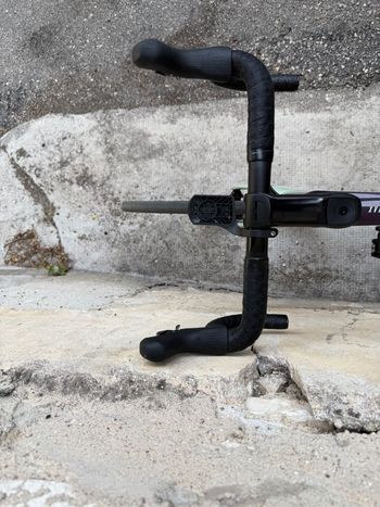Used Focus IZALCO MAX 8.8 2024 2024 Road & Gravel — image 4 of 8