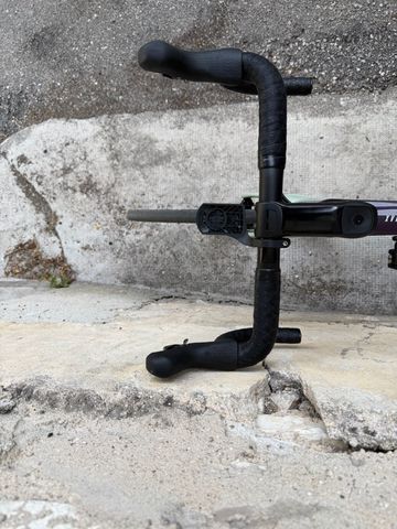 Brugt Focus IZALCO MAX 8.8 2024 2024 Road & Gravel — billede 4 af 8
