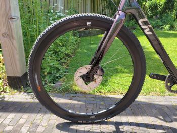 Used Liv Brava Advanced Pro 1 2022 2022 Road & Gravel, Green — image 10 of 16